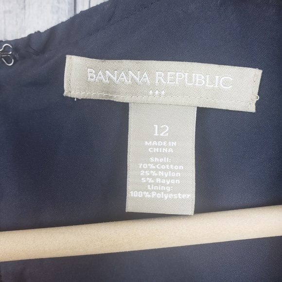 Banana Republic | Floral Lace Pattern Dress - Picture 4 of 4